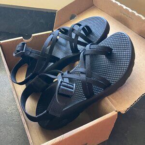 NWOT Chaco ZX/2
